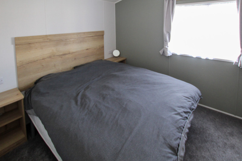 Nearly-new Willerby Midhurst 2024 static caravan at New Beach, Dymchurch, Kent