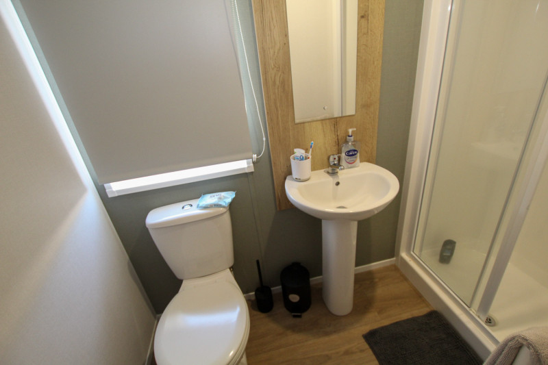 Nearly-new Willerby Midhurst 2024 static caravan at New Beach, Dymchurch, Kent