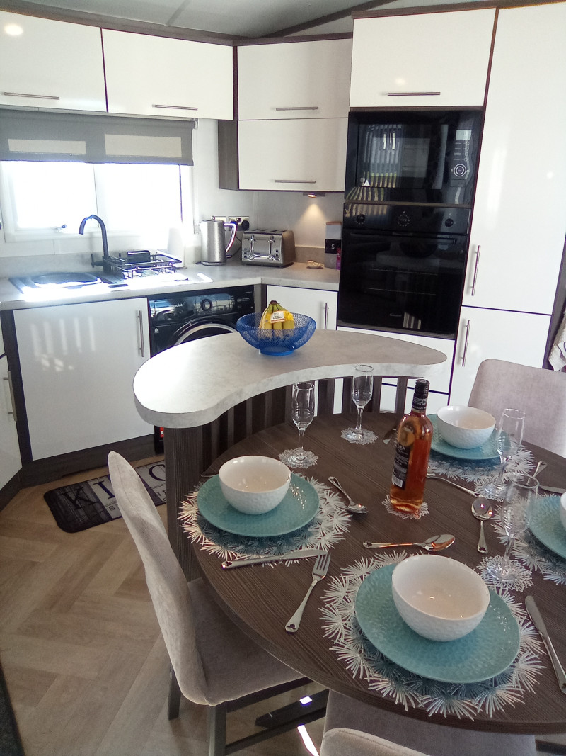 2 Bedroom holiday home for sale, on site, Fritton