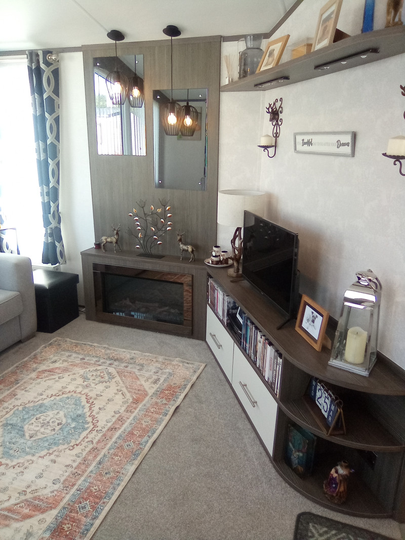 2 Bedroom holiday home for sale, on site, Fritton